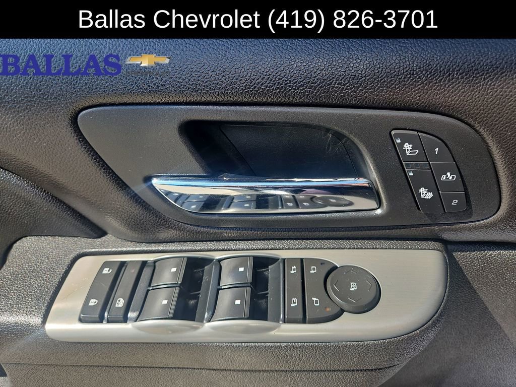 Used 2010 Chevrolet Avalanche LT w/ Luxury Package AWD/4WD image 23