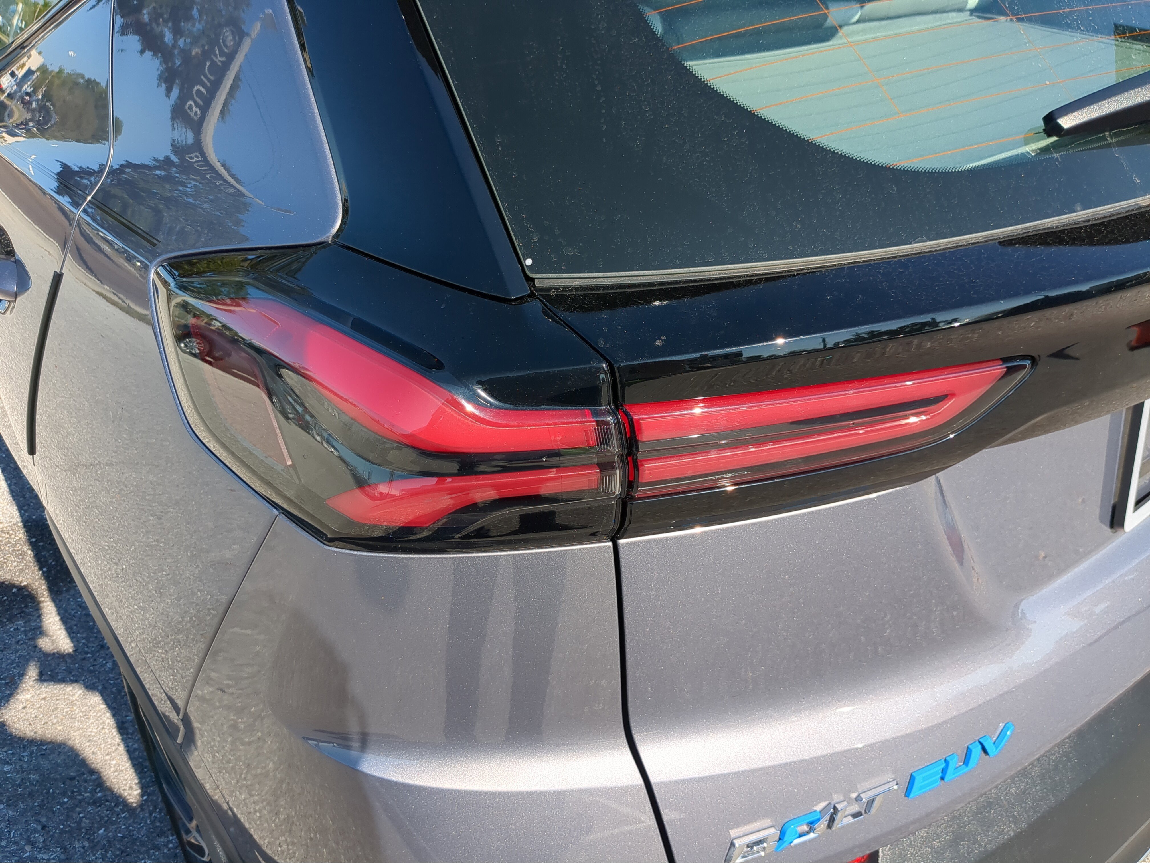 Certified 2022 Chevrolet Bolt EUV Premier w/ Sun & Sound Package image 11