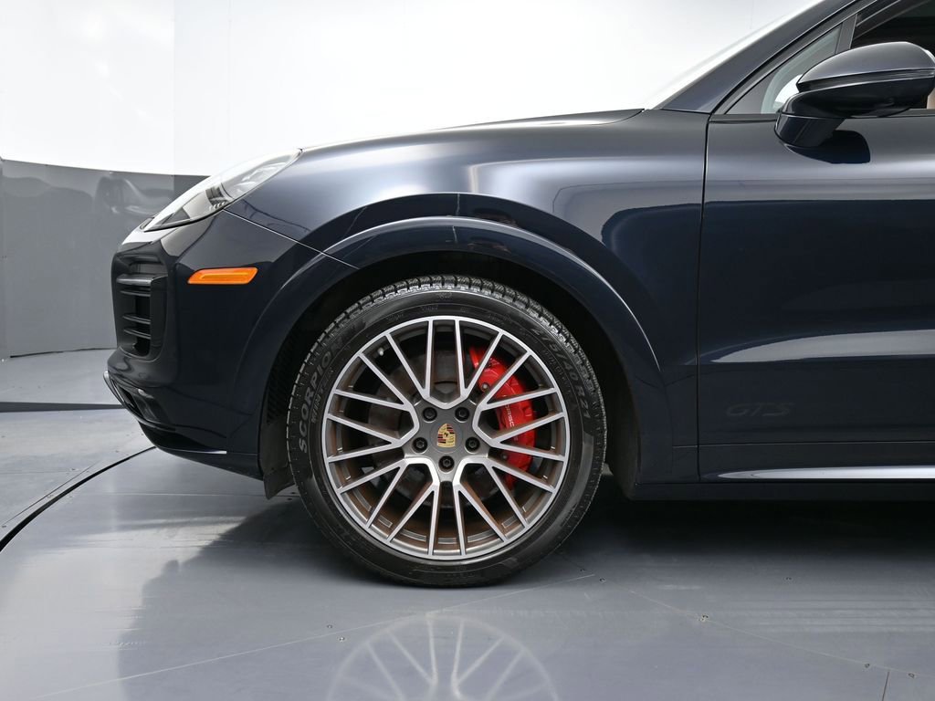 Certified 2023 Porsche Cayenne GTS AWD/4WD image 12