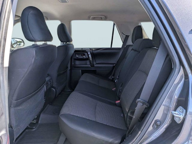 Used 2018 Toyota 4Runner TRD Off-Road AWD/4WD image 13