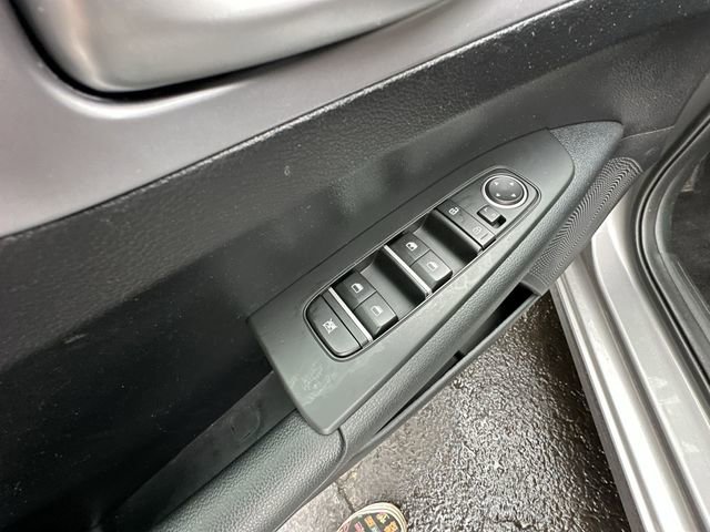 Used 2024 Kia Forte LXS image 17