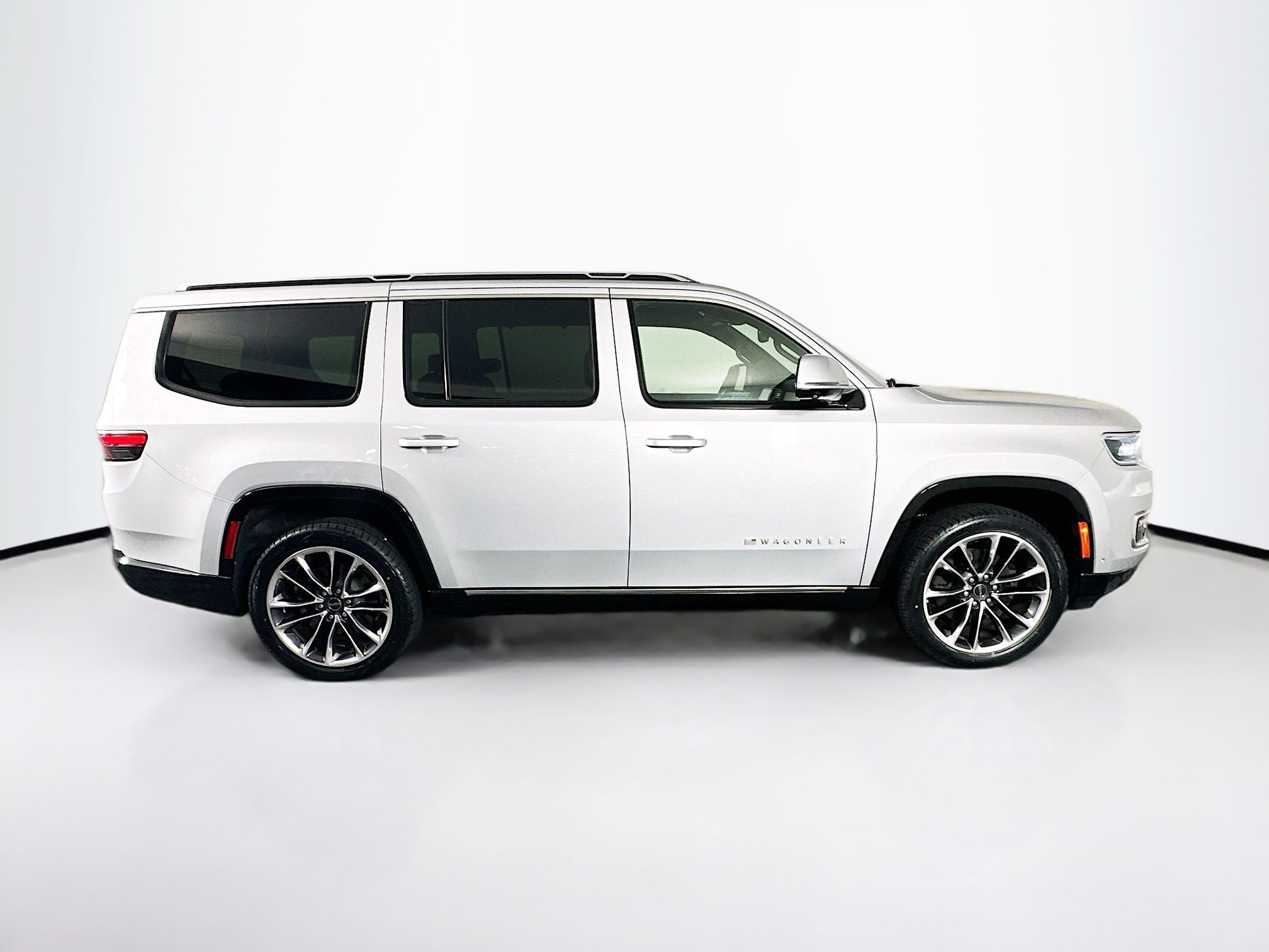 Used 2022 Jeep Wagoneer Series III w/ Premium Group I RWD image 10
