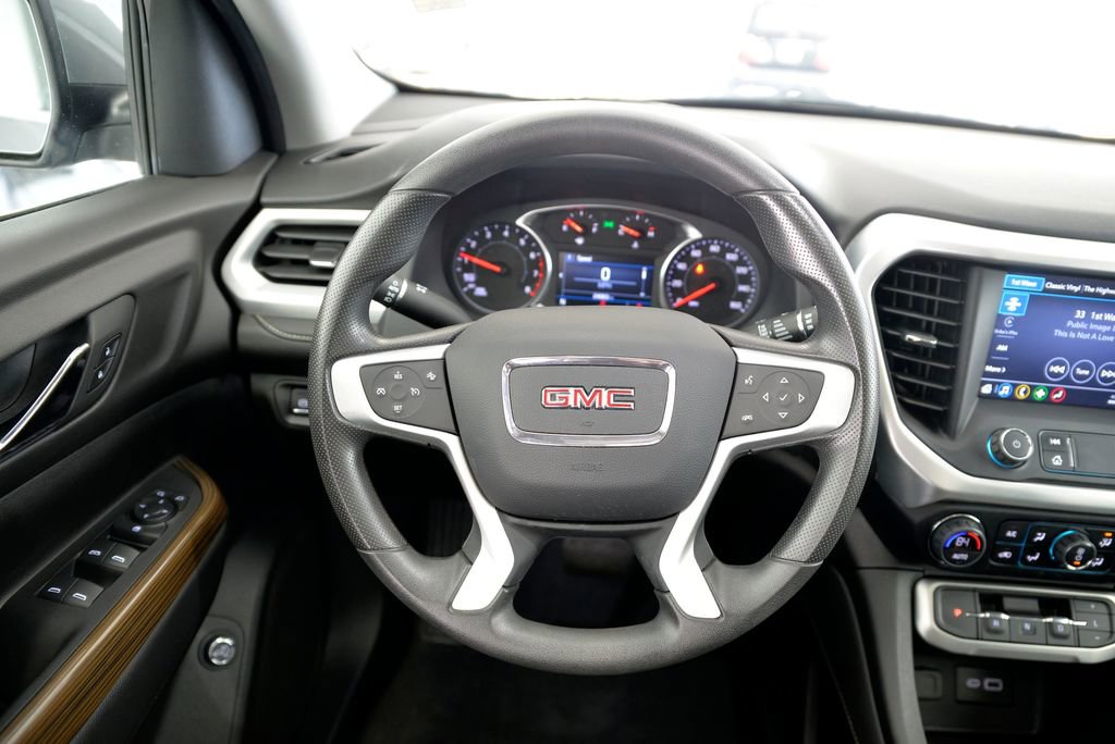 Used 2023 GMC Acadia SLE w/ Driver Convenience Package image 18