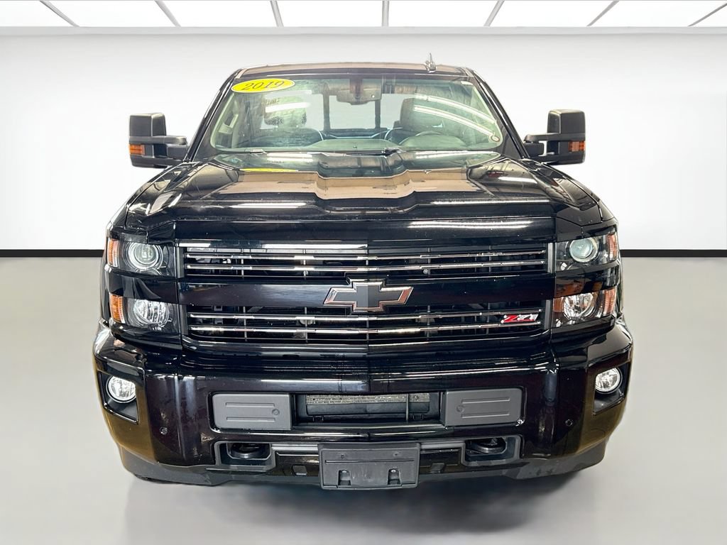 Used 2019 Chevrolet Silverado 2500 LTZ w/ Midnight Edition AWD/4WD image 2