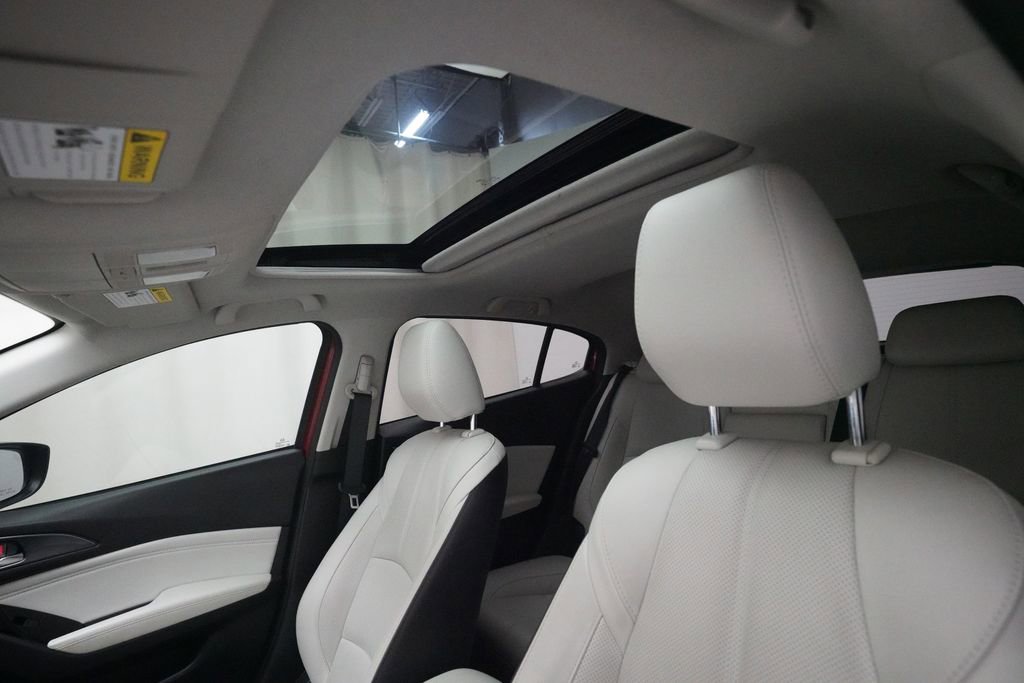 Used 2018 MAZDA MAZDA3 Grand Touring w/ Premium Equipment Package image 29