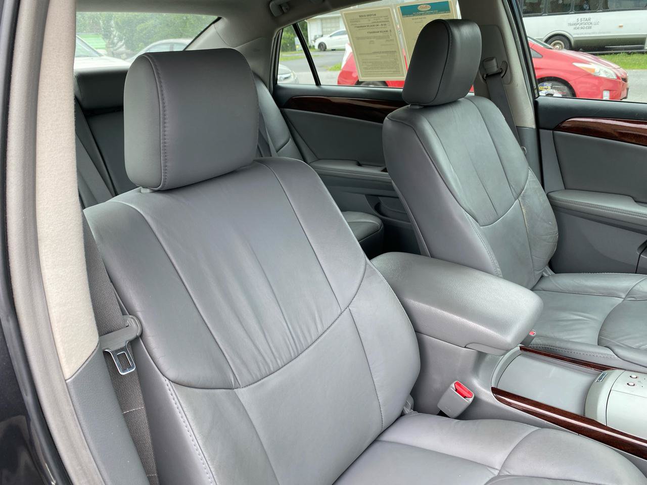 Used 2010 Toyota Avalon FWD image 9