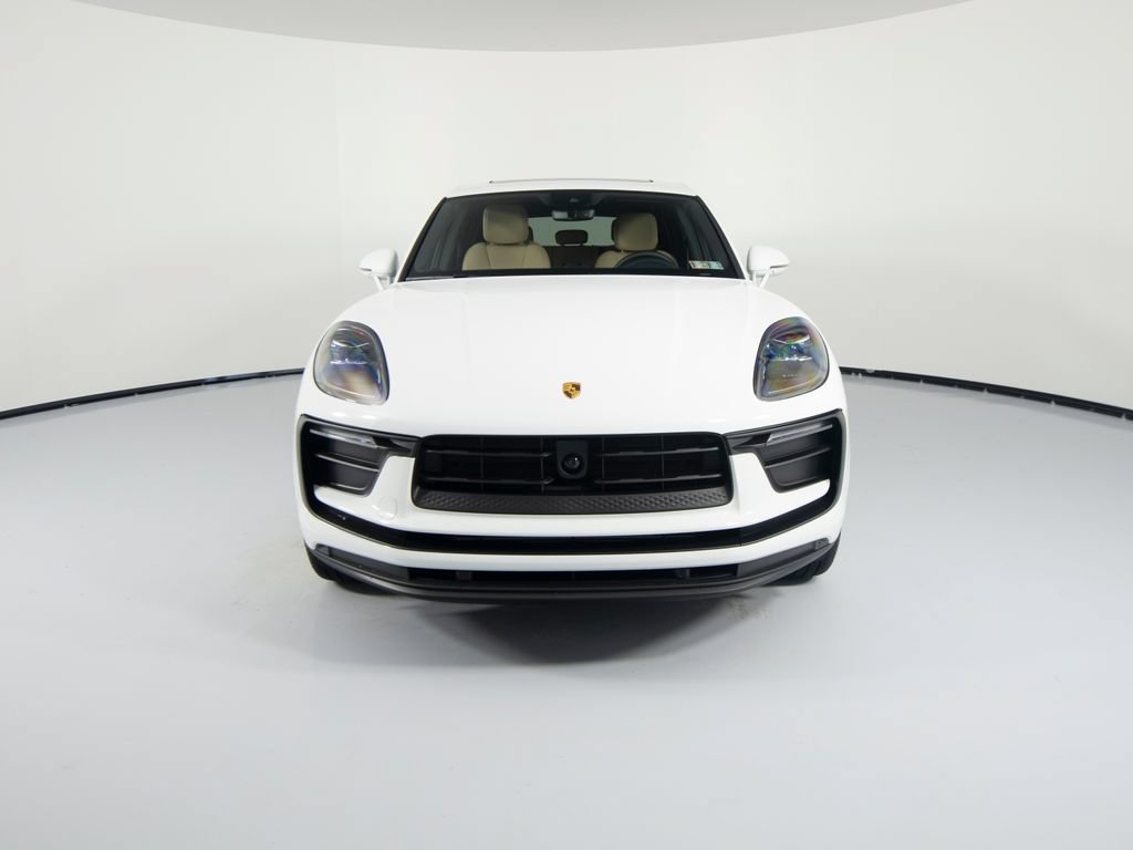 New 2026 Porsche Macan AWD/4WD image 13