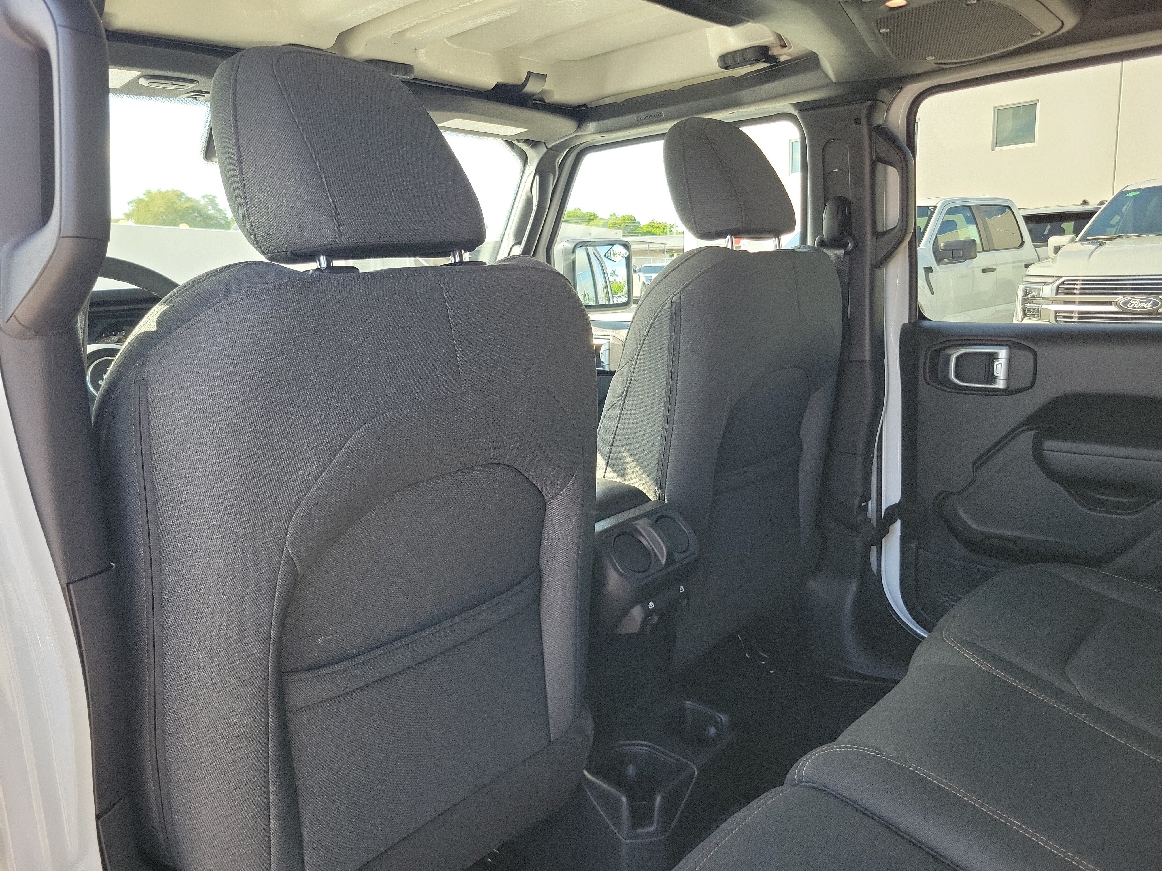 Used 2024 Jeep Wrangler Unlimited Sport AWD/4WD image 15