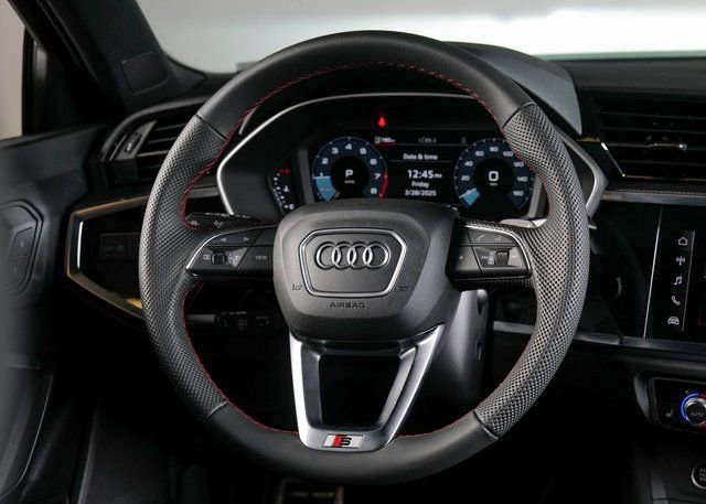Used 2025 Audi Q3 2.0T Premium Plus w/ Premium Plus Package AWD/4WD image 13
