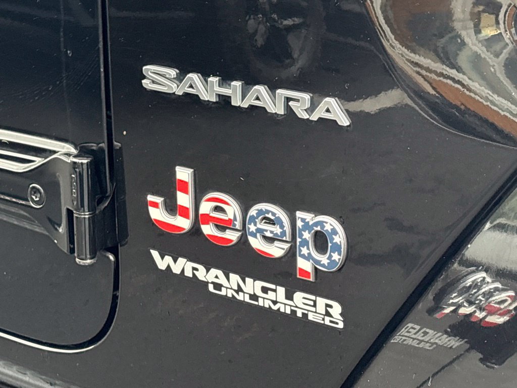Used 2018 Jeep Wrangler Unlimited Sahara AWD/4WD image 14