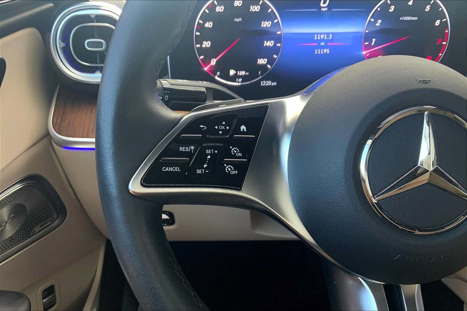 Certified 2022 Mercedes-Benz C 300 Sedan w/ Exclusive Trim Package image 23