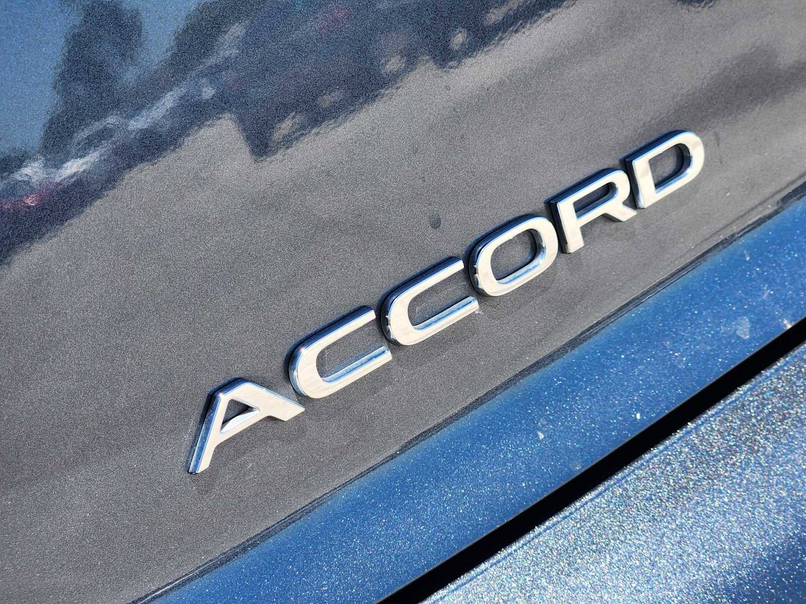 Used 2023 Honda Accord EX image 11