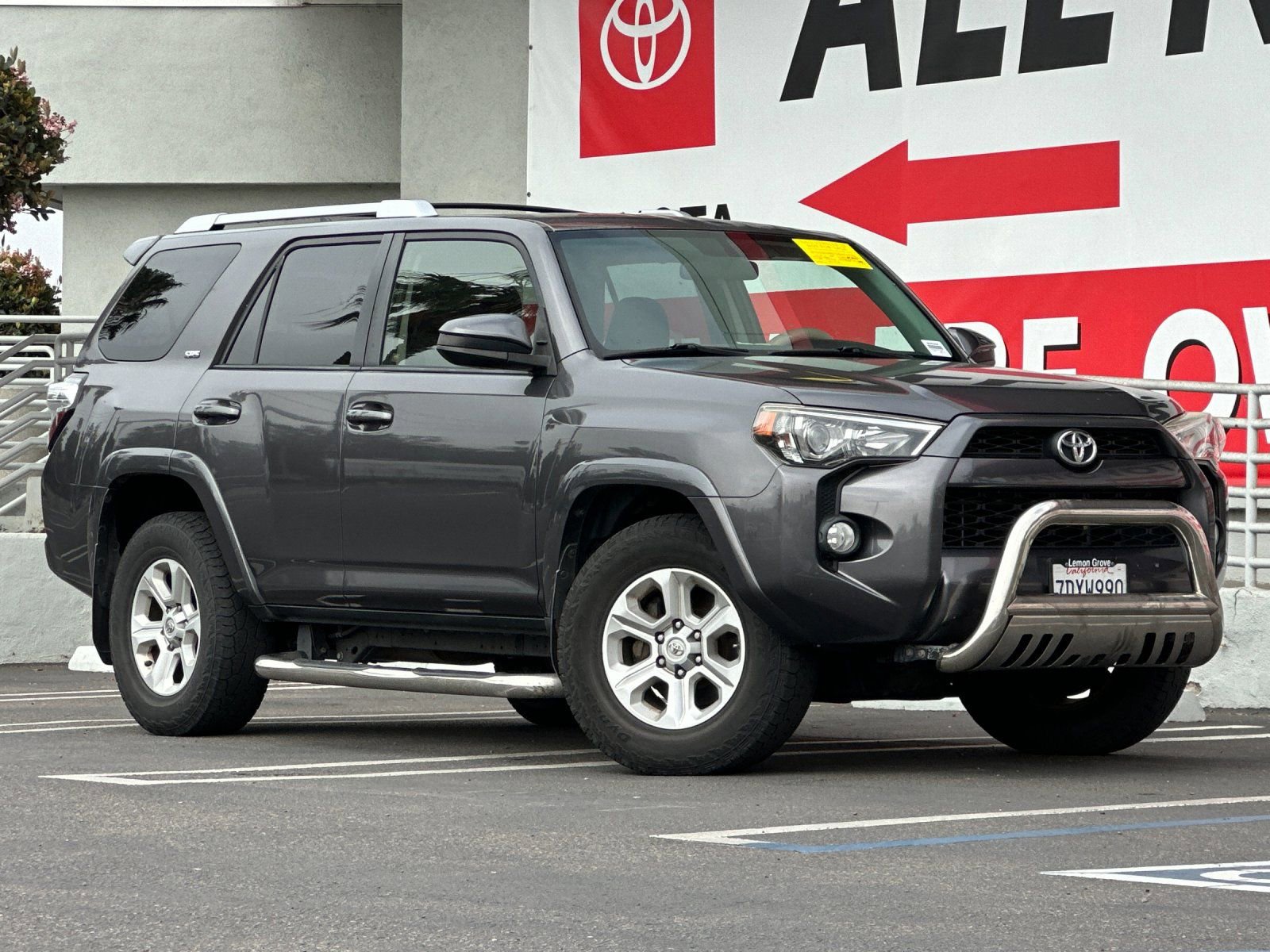 Used 2014 Toyota 4Runner SR5 image 8