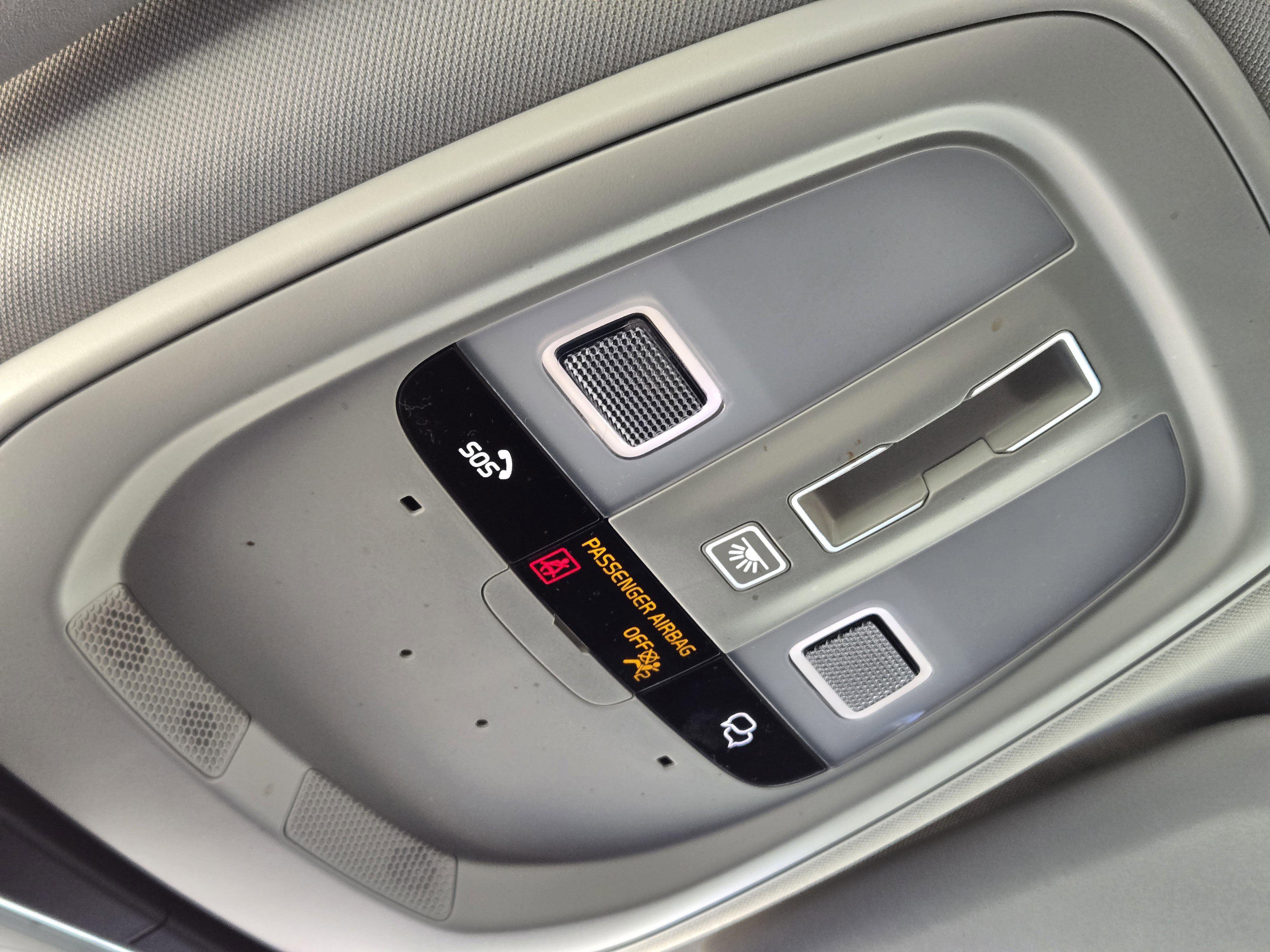 Certified 2023 Volvo V60 B5 Cross Country Plus w/ Climate Package image 34