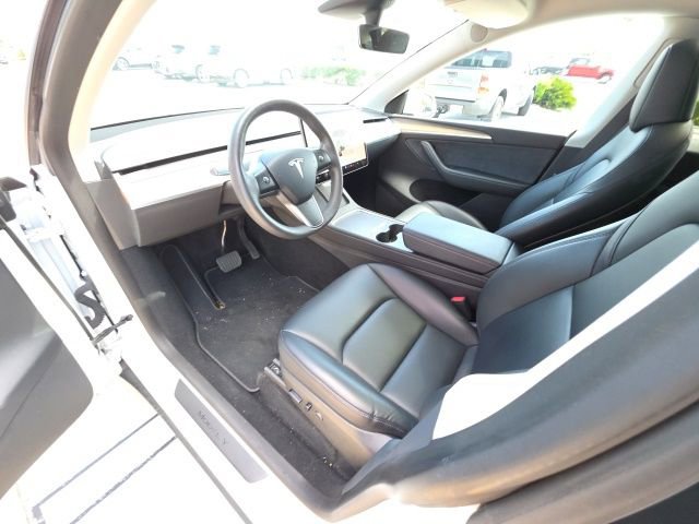 Used 2023 Tesla Model Y Long Range image 12