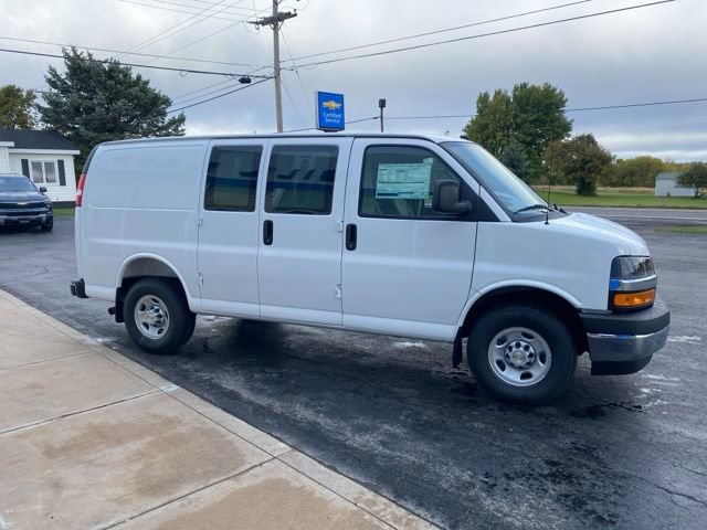 New 2025 Chevrolet Express 2500 w/ Driver Convenience Package image 7