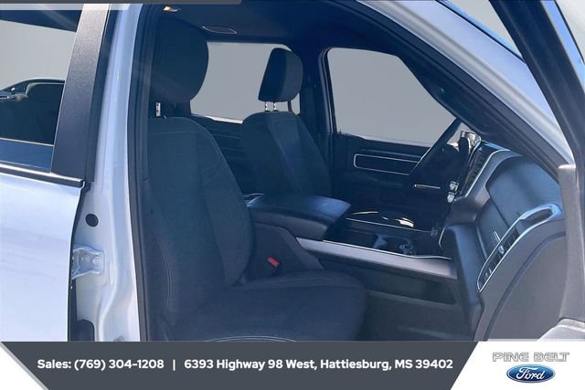 Used 2024 RAM 3500 Big Horn w/ Sport Appearance Package image 6