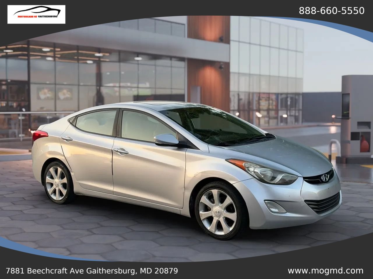 Used 2012 Hyundai Elantra Limited w/ Technology Pkg 5 FWD image 4