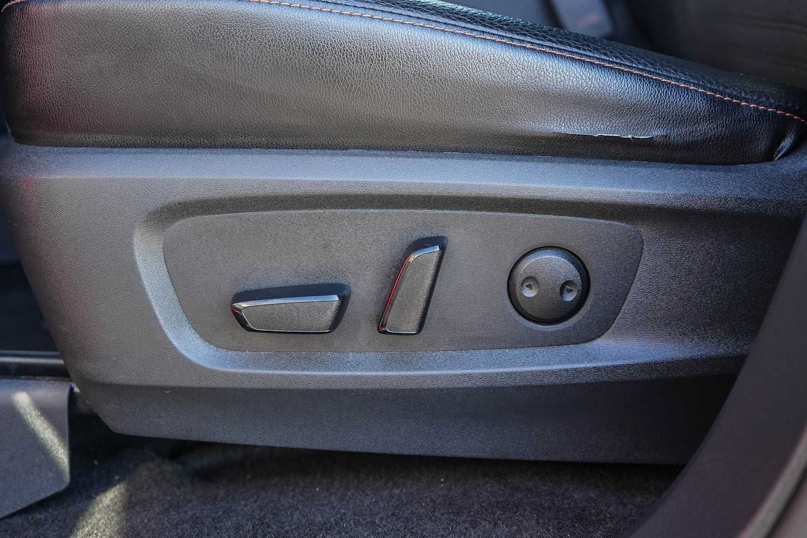 Used 2024 Nissan Pathfinder Rock Creek AWD/4WD image 21