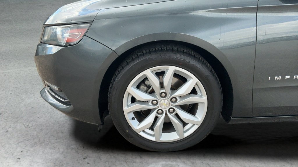 Used 2019 Chevrolet Impala LT FWD image 24