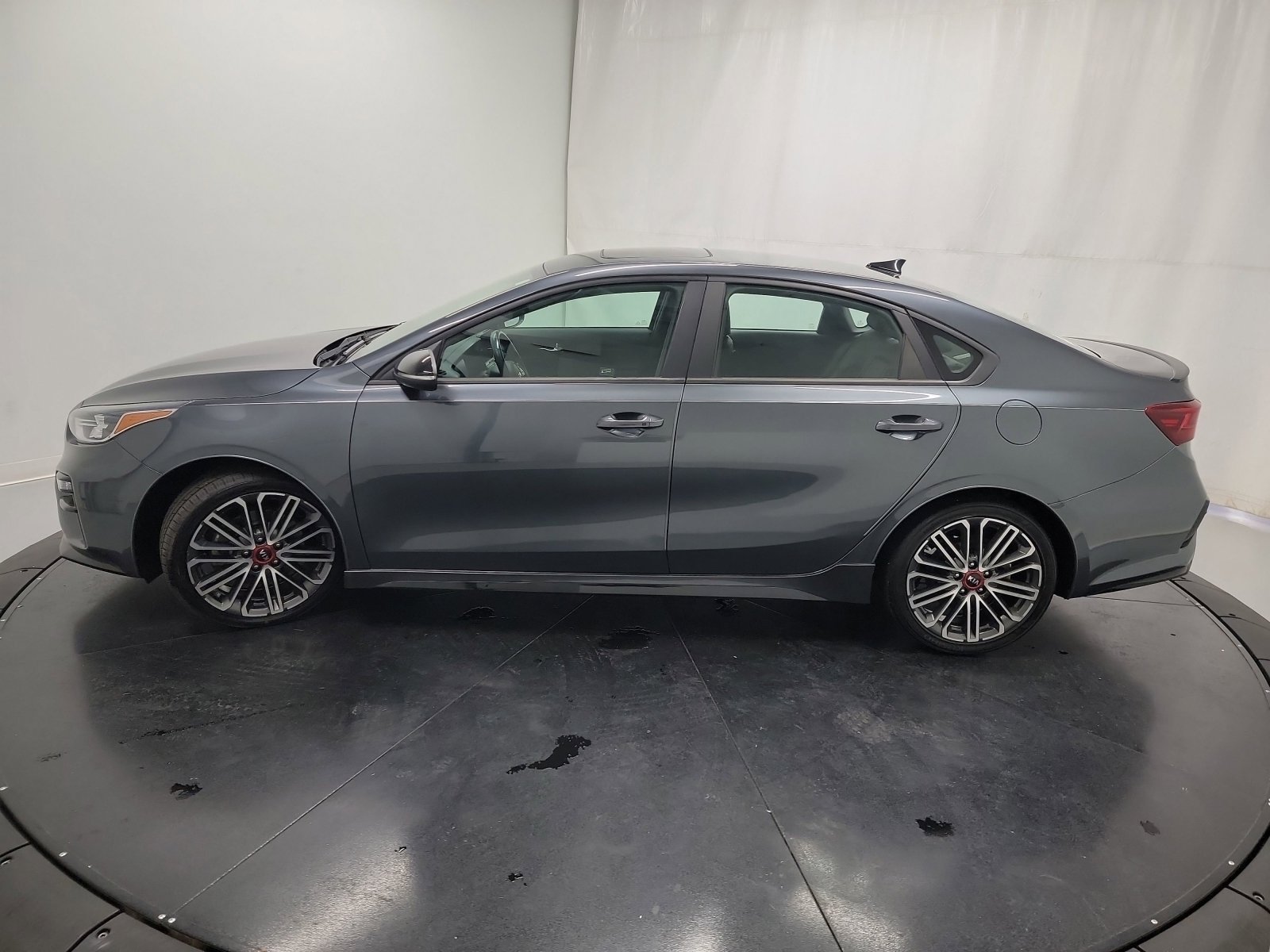 Used 2020 Kia Forte GT image 4
