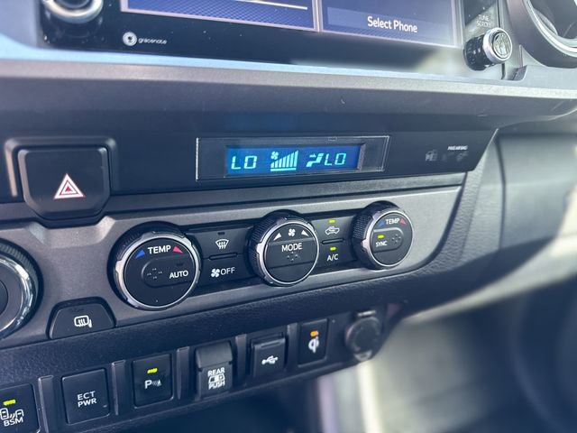 Used 2023 Toyota Tacoma TRD Sport w/ Advanced Technology Package image 27