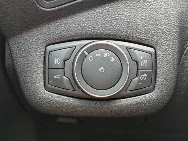 Used 2017 Ford Escape SE w/ Equipment Group 201A FWD image 26