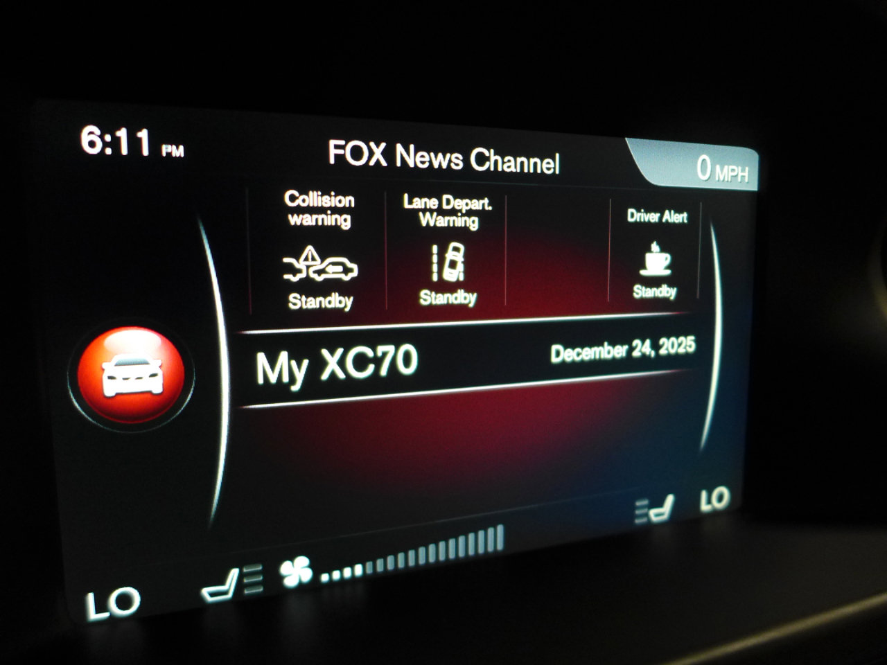 Used 2016 Volvo XC70 T5 Platinum w/ Protection Package image 28