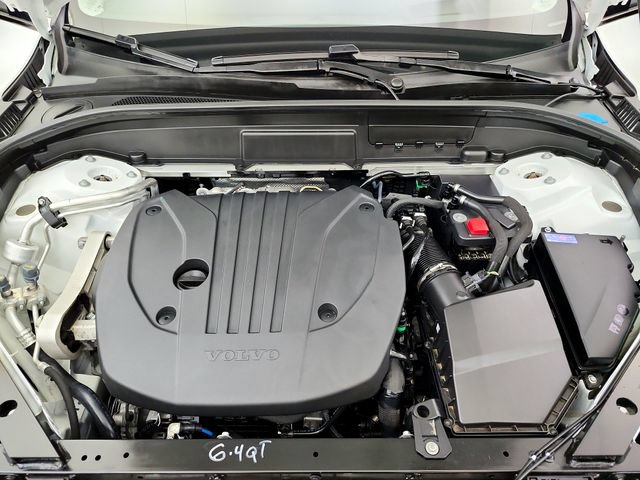 Certified 2026 Volvo XC60 B5 Ultra AWD/4WD image 30