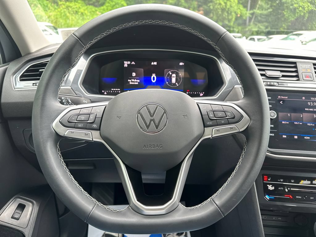 Certified 2024 Volkswagen Tiguan SE AWD/4WD image 12