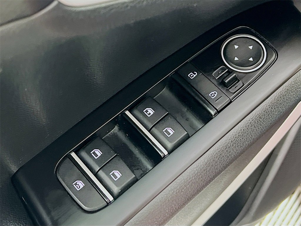 Used 2023 Kia Soul LX w/ Option Group 015 image 17