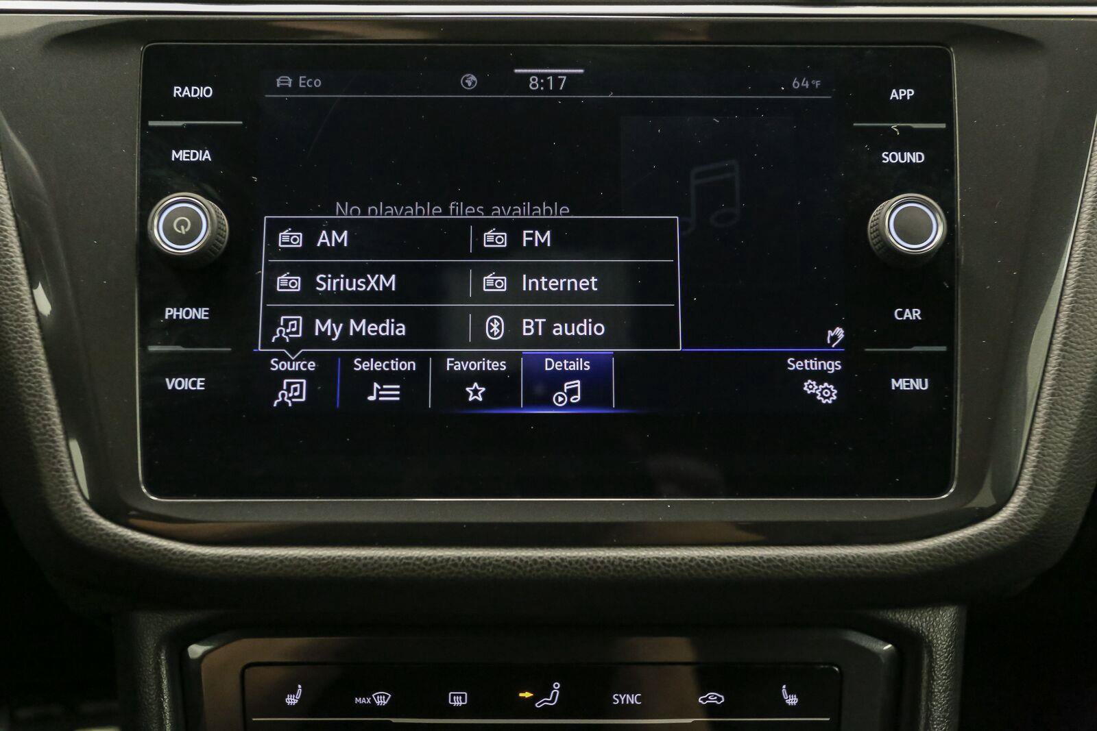Certified 2024 Volkswagen Tiguan SE R-Line AWD/4WD image 37