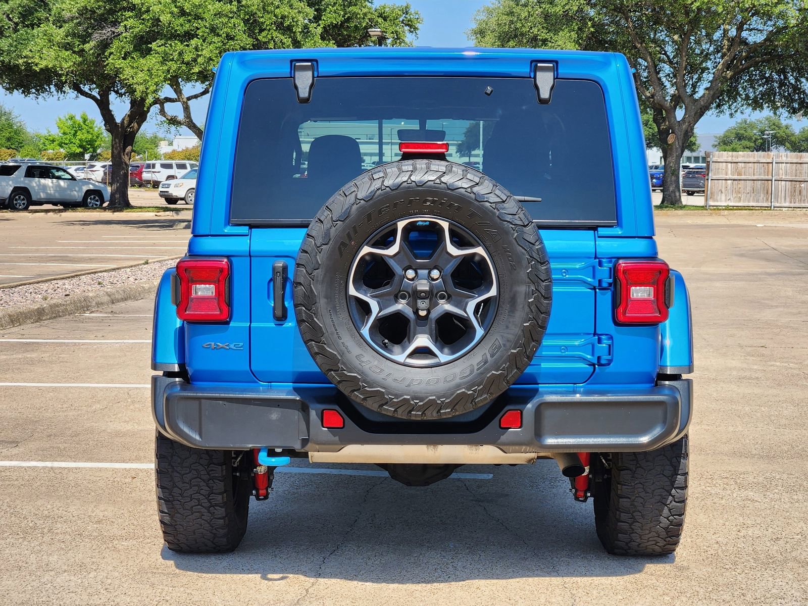 Used 2023 Jeep Wrangler Unlimited Rubicon 4xe AWD/4WD image 5