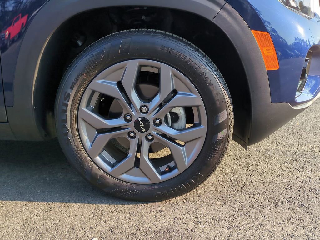 Used 2024 Kia Seltos S image 11