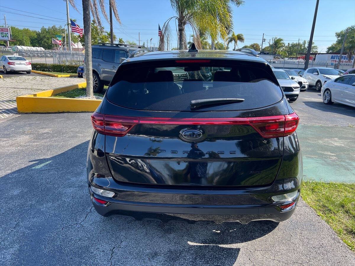Used 2022 Kia Sportage Nightfall Edition AWD/4WD image 6