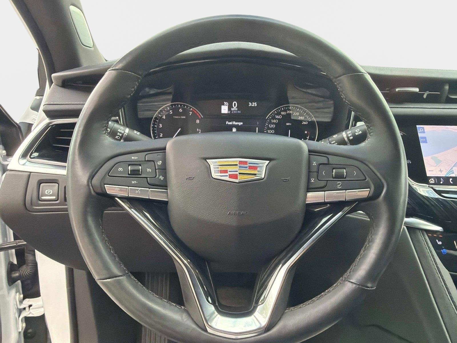 Used 2024 Cadillac XT6 Premium Luxury AWD/4WD image 41