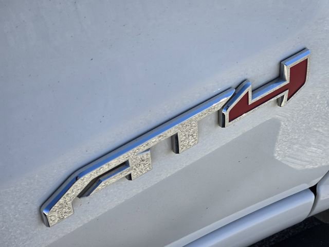 Used 2024 GMC Sierra 1500 AT4 w/ Technology Package AWD/4WD image 13