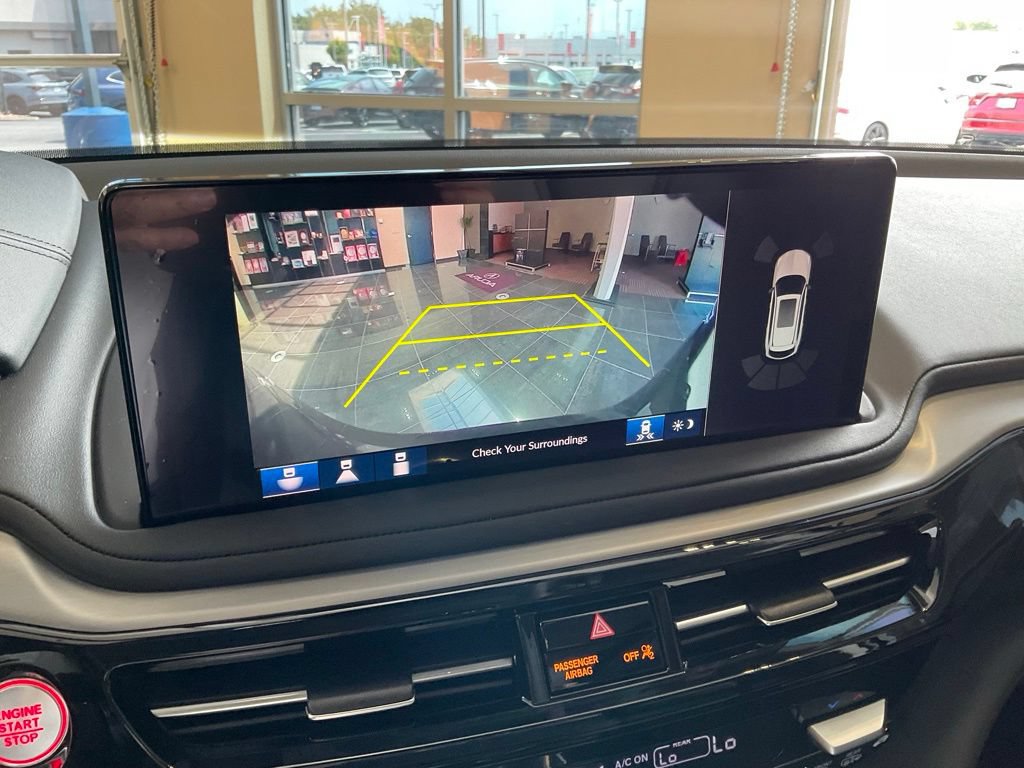 Certified 2026 Acura MDX w/ Technology Package AWD/4WD image 17
