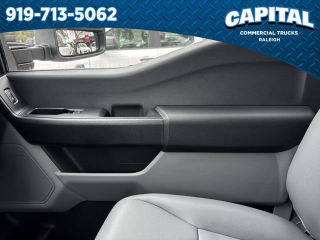 New 2026 Ford F250 XL w/ XL Chrome Package image 29