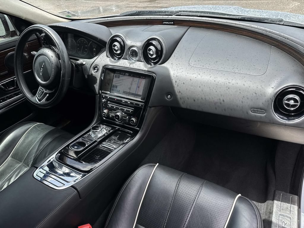 Used 2015 Jaguar XJ L Portfolio RWD image 13