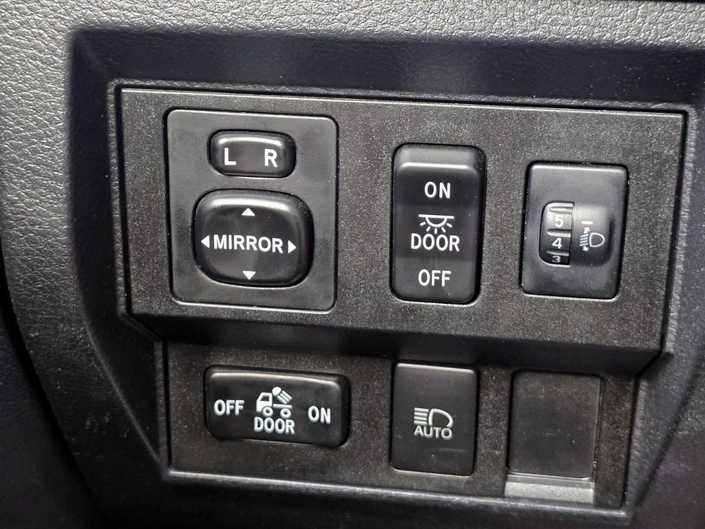 Used 2019 Toyota Tundra SR5 image 15