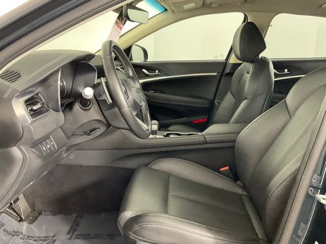 Used 2025 Genesis G70 2.5T image 10