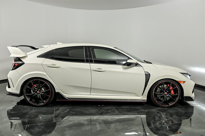 Used 2019 Honda Civic Type R image 10