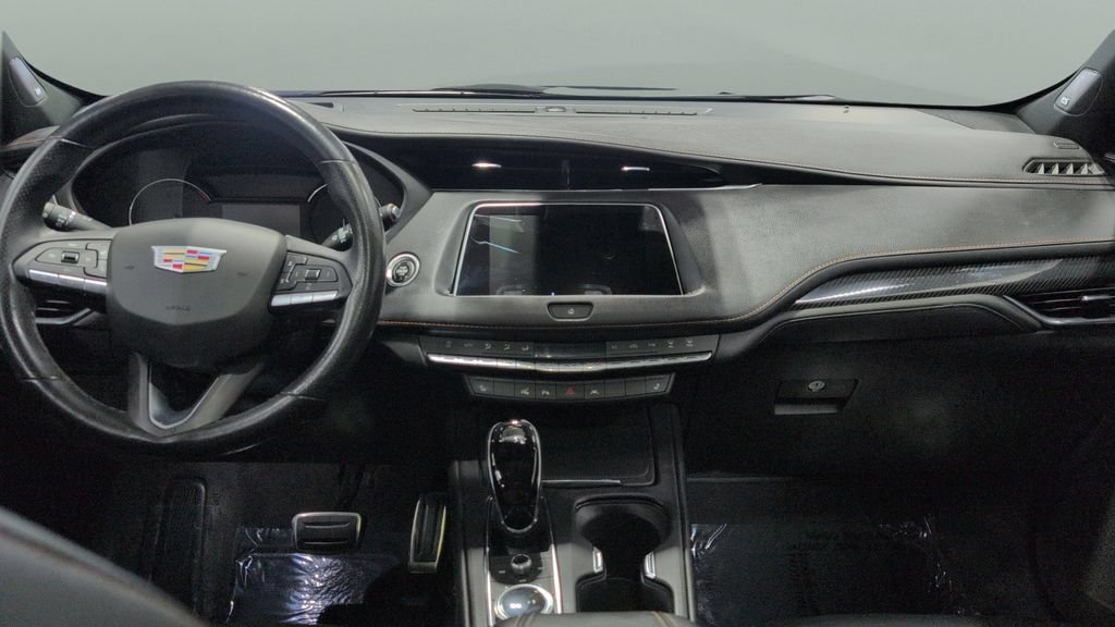 Used 2022 Cadillac XT4 Sport w/ Sun And Sound Package AWD/4WD image 18