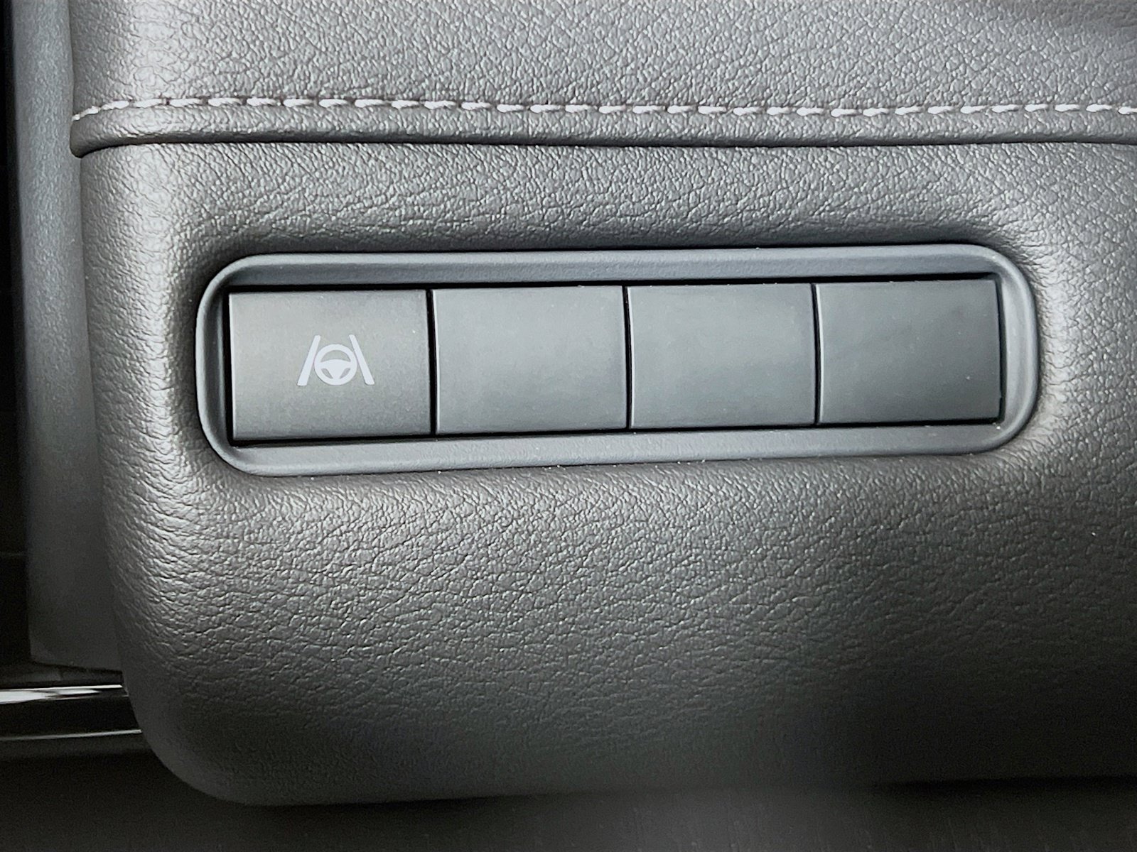 New 2026 Nissan Armada SV AWD/4WD image 13