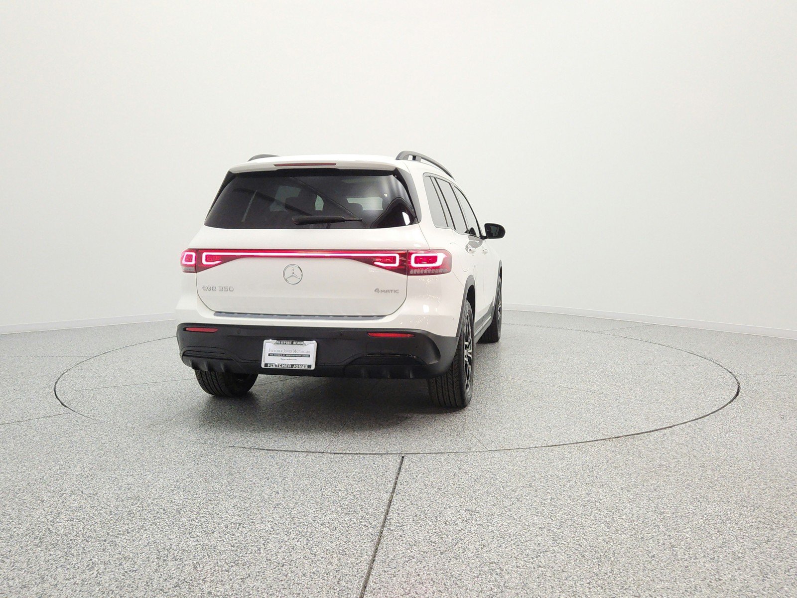 Used 2023 Mercedes-Benz EQB 350 4MATIC SUV image 6