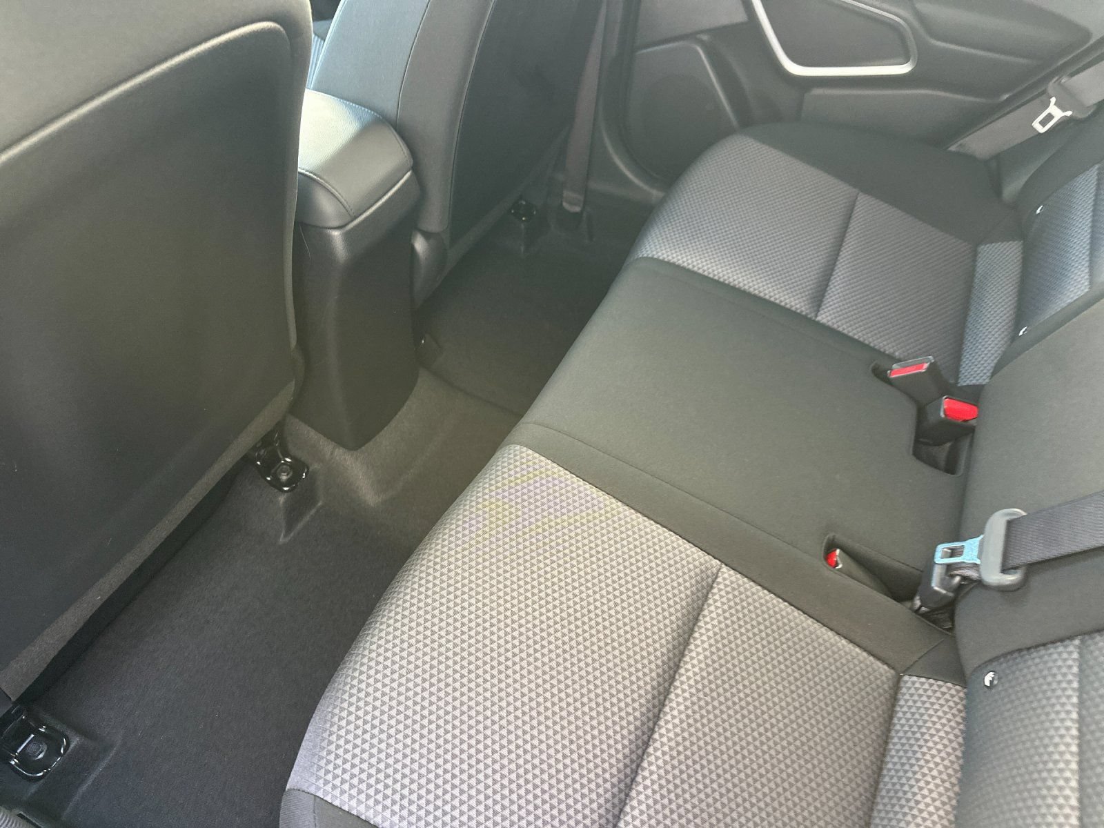 Used 2025 Kia Soul LX w/ LX Technology Package FWD image 12