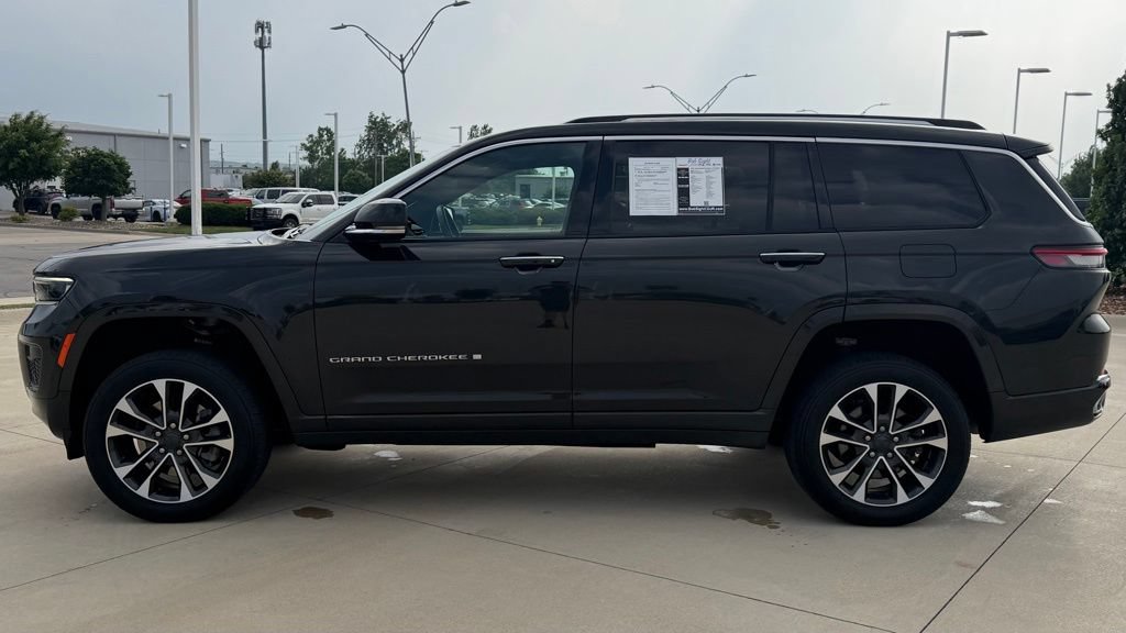Certified 2022 Jeep Grand Cherokee L Overland w/ Luxury Tech Group IV AWD/4WD image 2