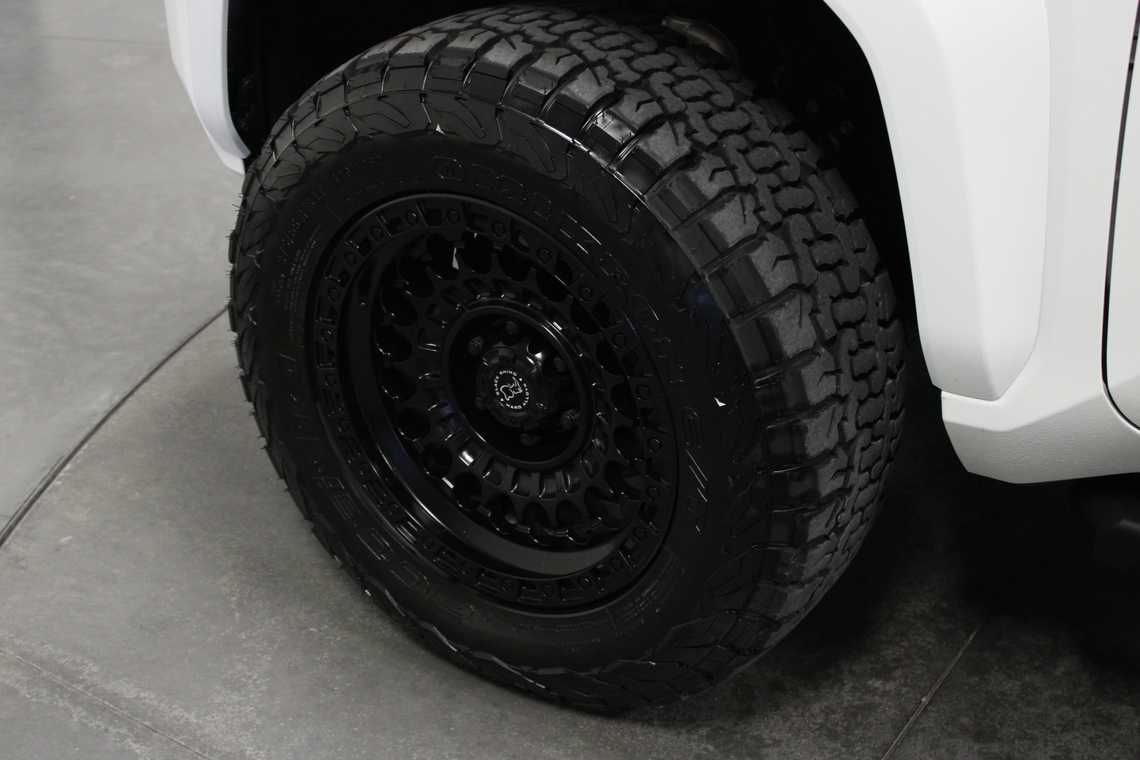 Used 2025 Toyota 4Runner SR5 AWD/4WD image 10