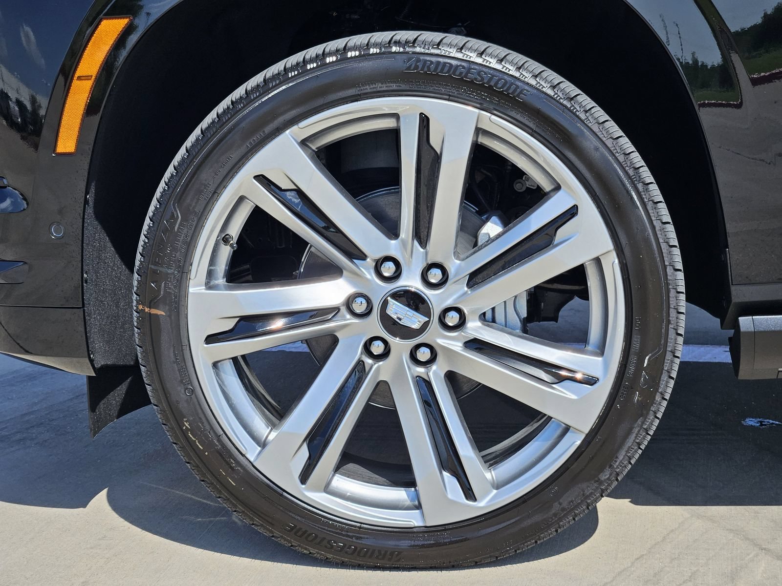 New 2026 Cadillac Escalade Sport w/ Touring Package AWD/4WD image 12